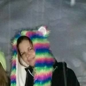 Meet your Posher, Helen